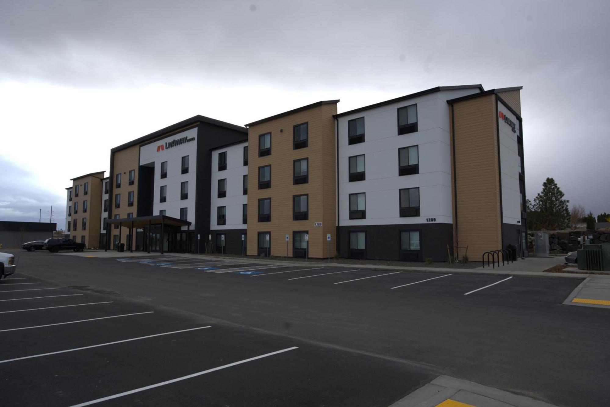 Livaway Suites Tri-Cities-Richland Bagian luar foto