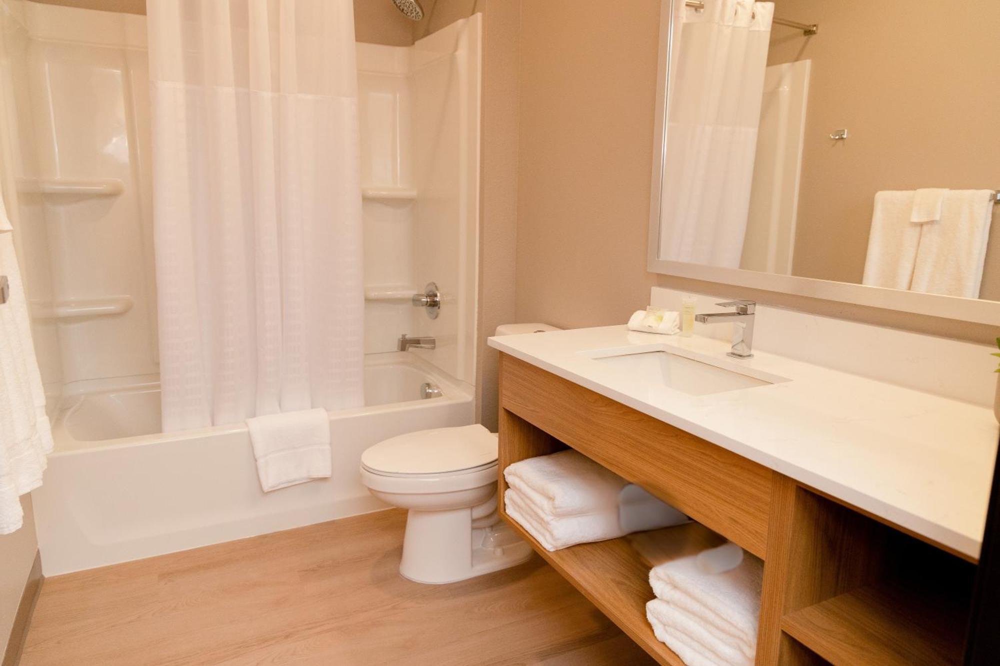 Livaway Suites Tri-Cities-Richland Bagian luar foto